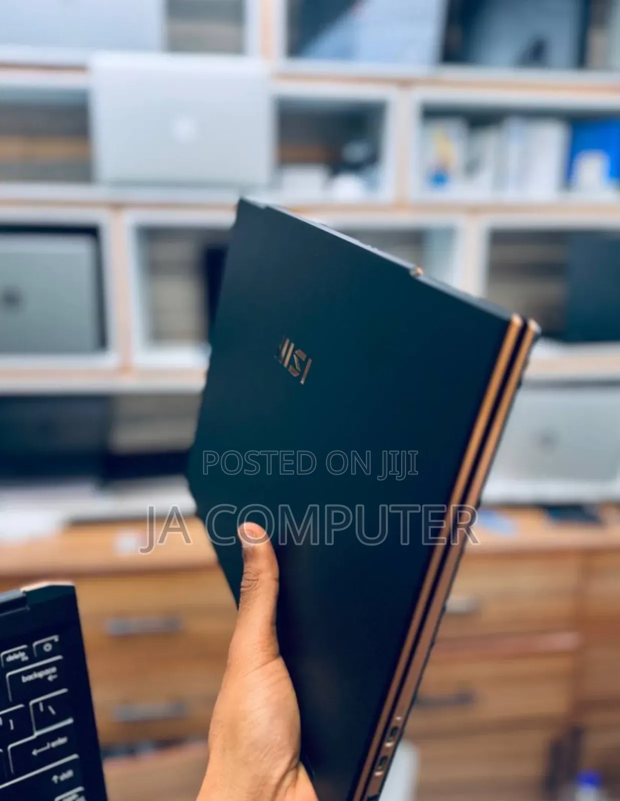 New Laptop MSI Summit E13 Flip Evo 16GB Intel Core Ultra 7 SSD 1T