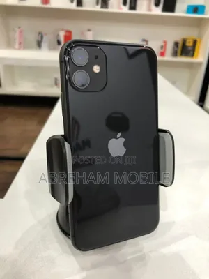Photo - Apple iPhone 11 128 GB Black
