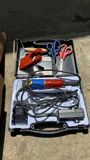 በቅናሽ ምንጣፍ መስሪያ ማሽን Full Package: Rug Tufting Gun + Trimmer + Projector