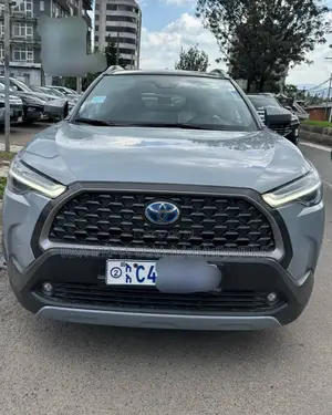 Toyota Corolla Cross Hybrid 2024 Green