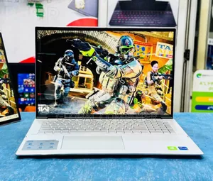 New Laptop Dell Inspiron 17 7778 16GB Intel Core I7 SSD 512GB