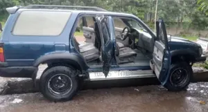 Toyota Hilux Surf 3.0DT 1995 Blue