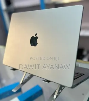 New Laptop Apple MacBook Pro M1 32GB Apple M1 Pro SSD 1T