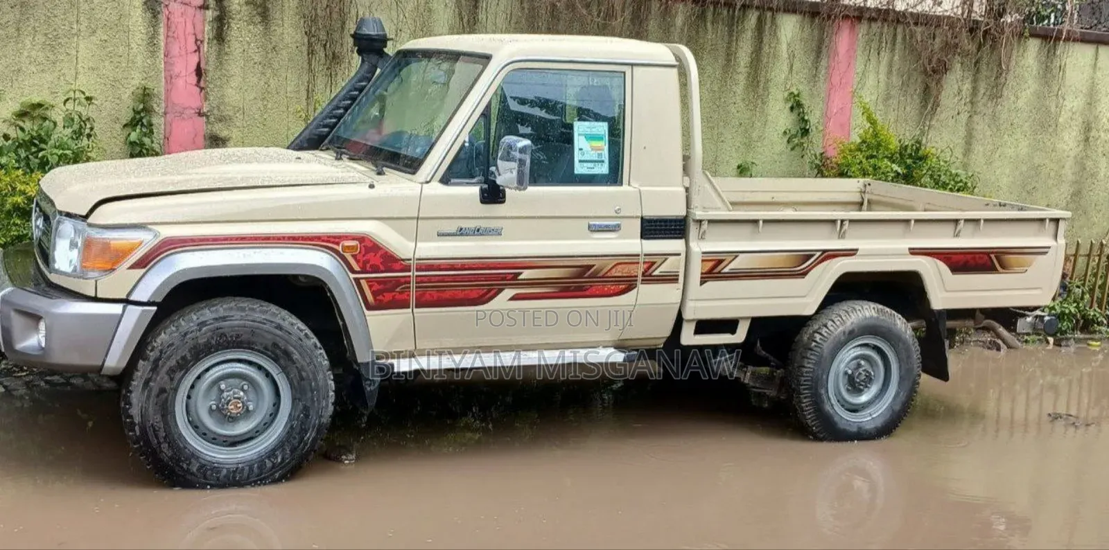 Toyota Land Cruiser 2019 Gold