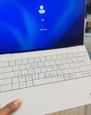 New Laptop Dell XPS 13 16GB Intel Core i7 SSD 1T