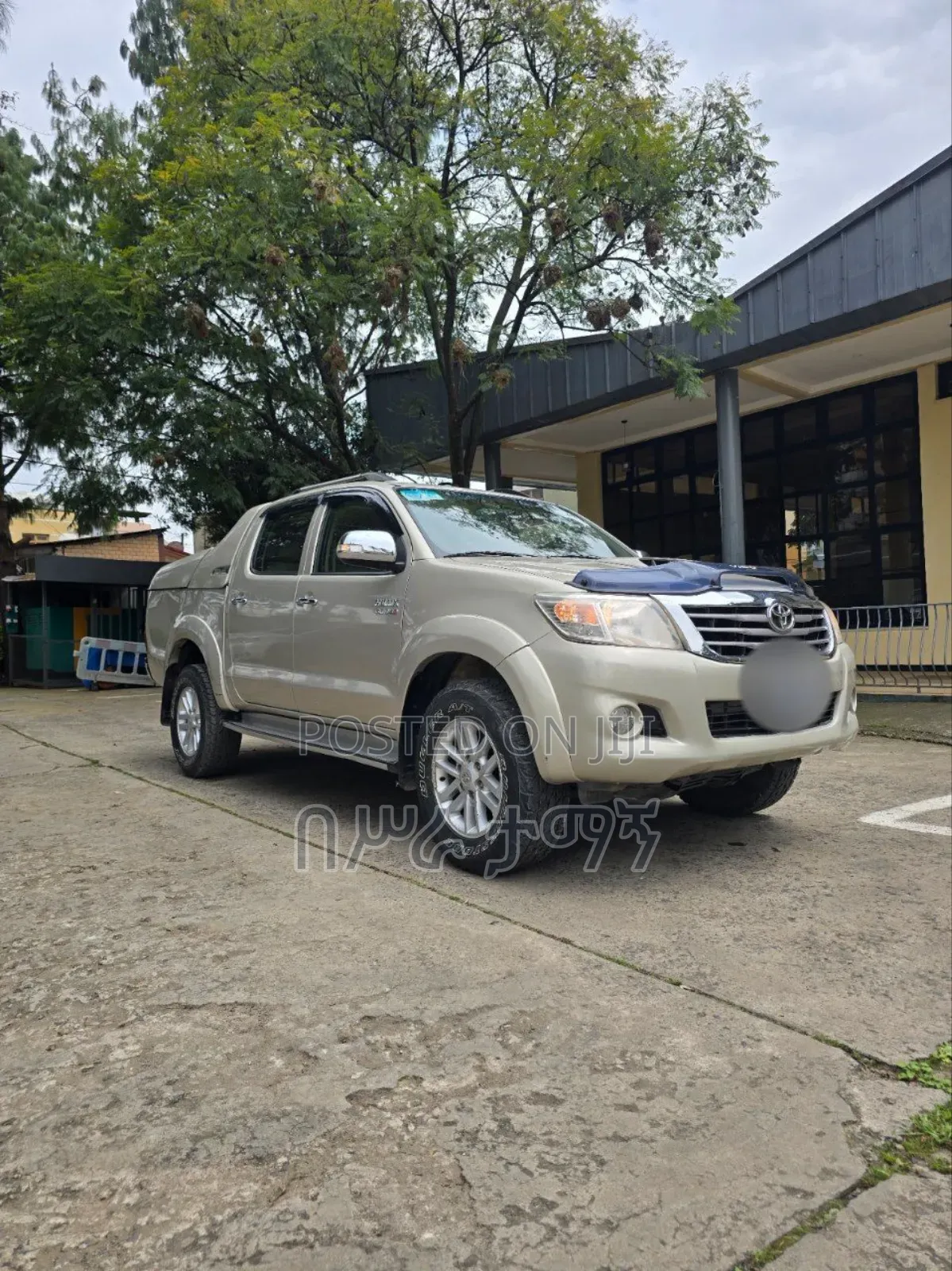 Toyota Hilux 3.0 D-4D 4x4 2014 Gold