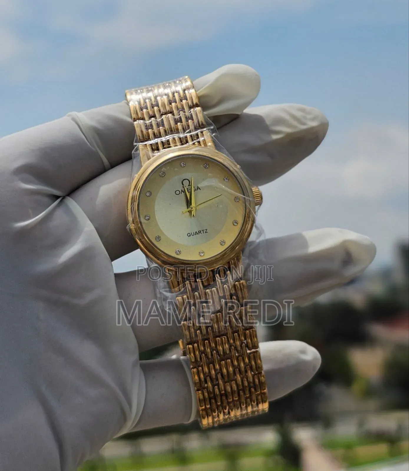 Girls Watch Extra Shine In Selfies A