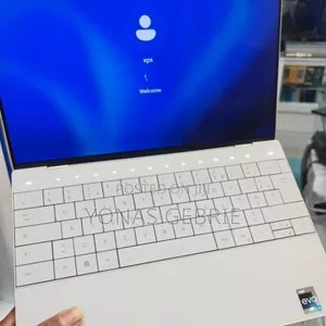 New Laptop Dell XPS 13 32GB Intel Core I7 SSD 1T