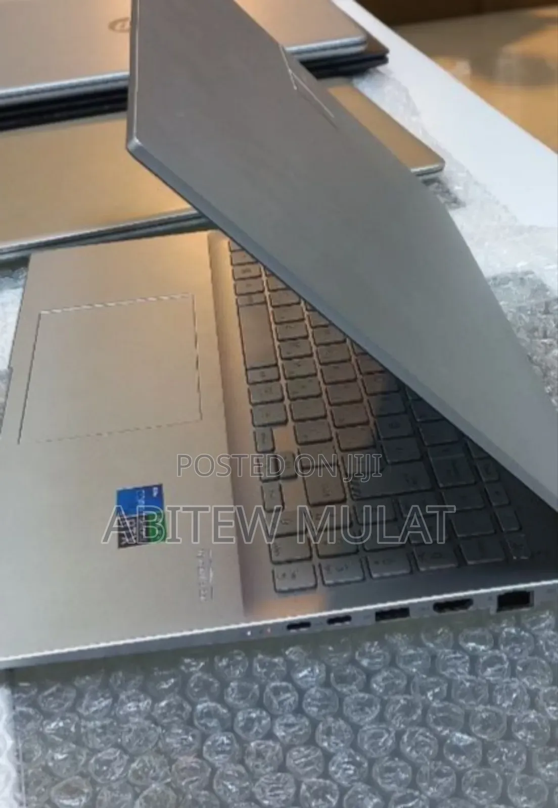 New Laptop Asus VivoBook 15 X505BA 16GB Intel Core I5 SSD 512GB