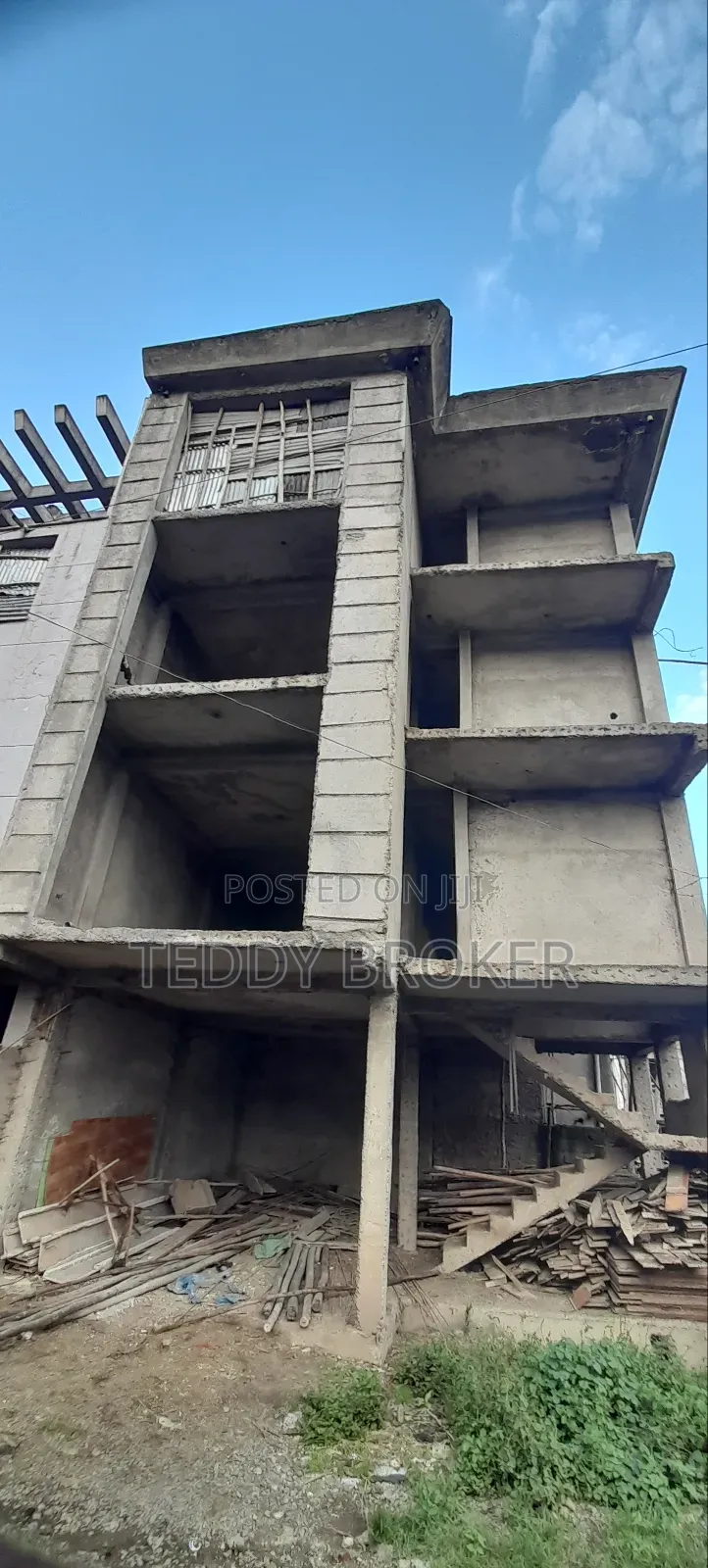 6bdrm House in Haile Garment, Nifas Silk-Lafto for sale