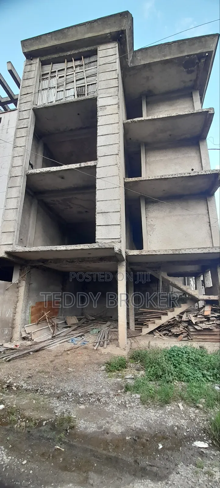 6bdrm House in Haile Garment, Nifas Silk-Lafto for sale