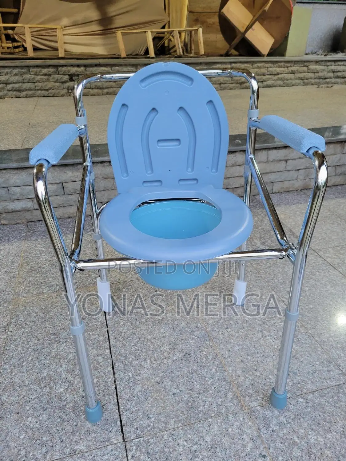 Portable Toilet Seat癸二designed for Safety and Comfort次฿Conmode Chair