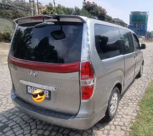 Hyundai Starex 2015 Silver