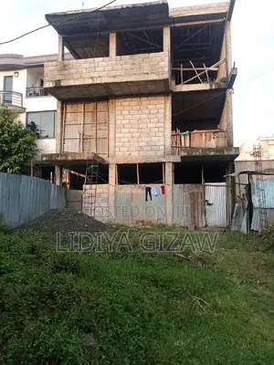 6bdrm House in Akaky Kaliti for sale