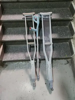 Axillary Bilateral Crutches麴了adjustable Height Crutches Medical