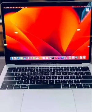 New Laptop Apple MacBook Pro 2017 8GB SSD 512GB