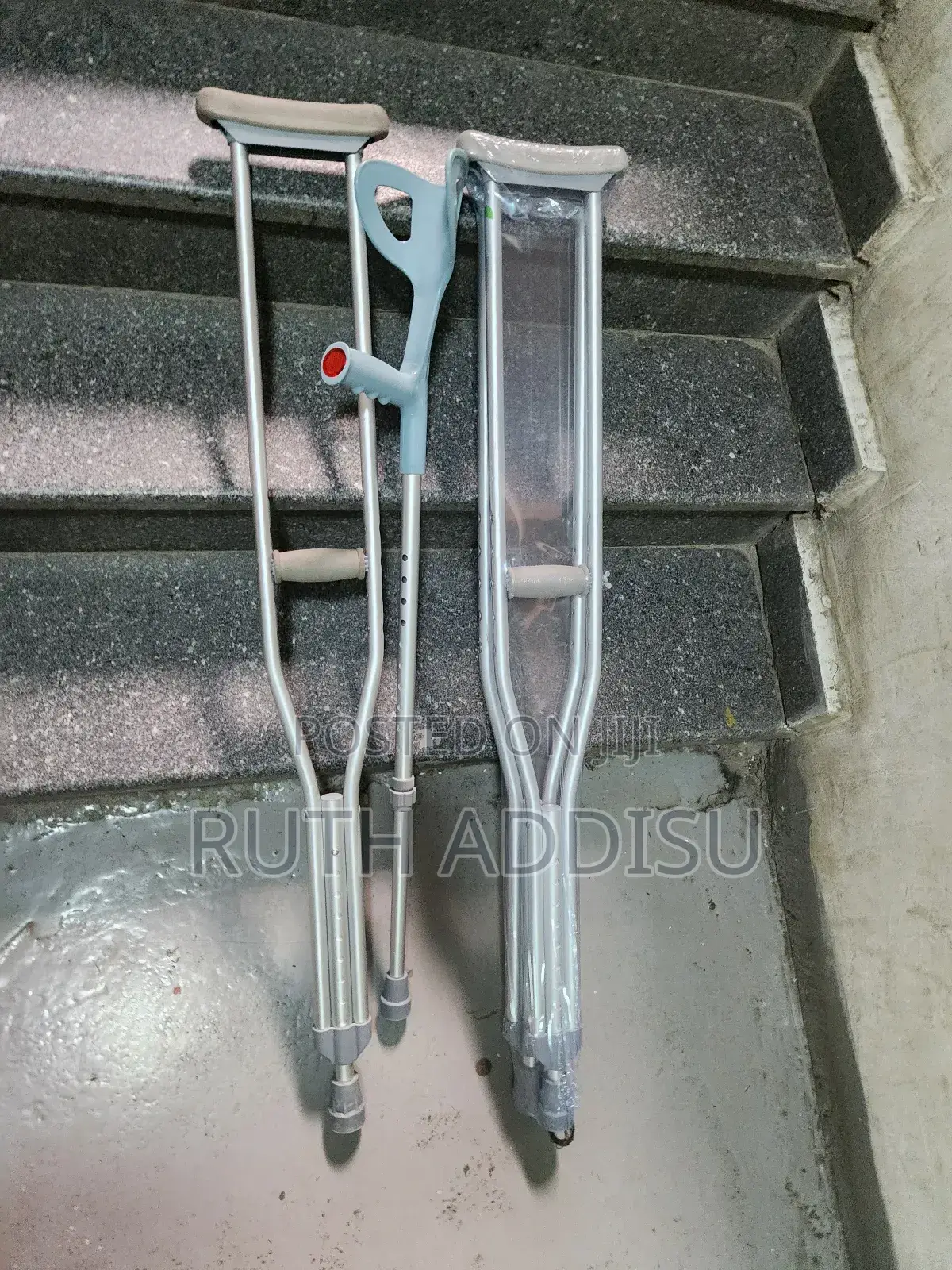 Axillary Bilateral Crutches Stainless Crutches九月axillary Crutches New
