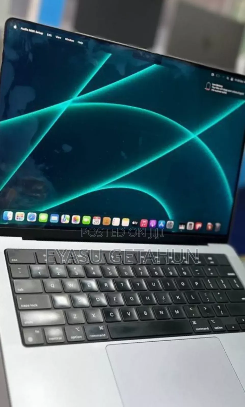 New Laptop Apple MacBook Pro M1 32GB Apple M1 Pro SSD 1T