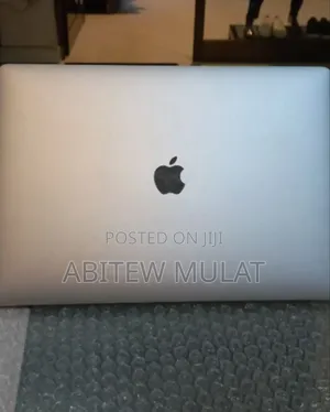 New Laptop Apple MacBook Pro 2017 8GB Intel Core I7 SSD 512GB