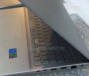 Photo - New Laptop Asus 16GB Intel Core I5 SSD 512GB