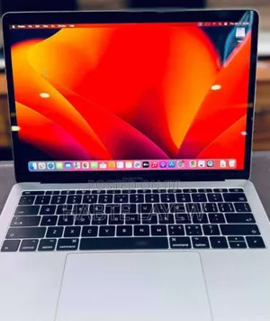 New Laptop Apple MacBook Pro 2017 8GB Intel Core i5 SSD 512GB