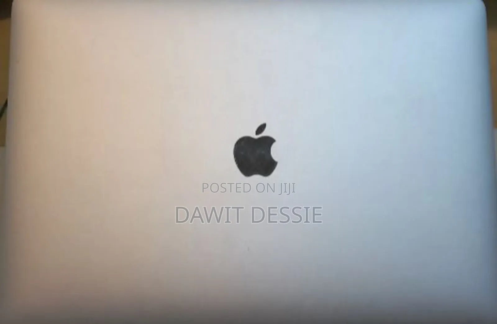 New Laptop Apple MacBook Pro 2017 16GB Intel Core I7 SSD 256GB