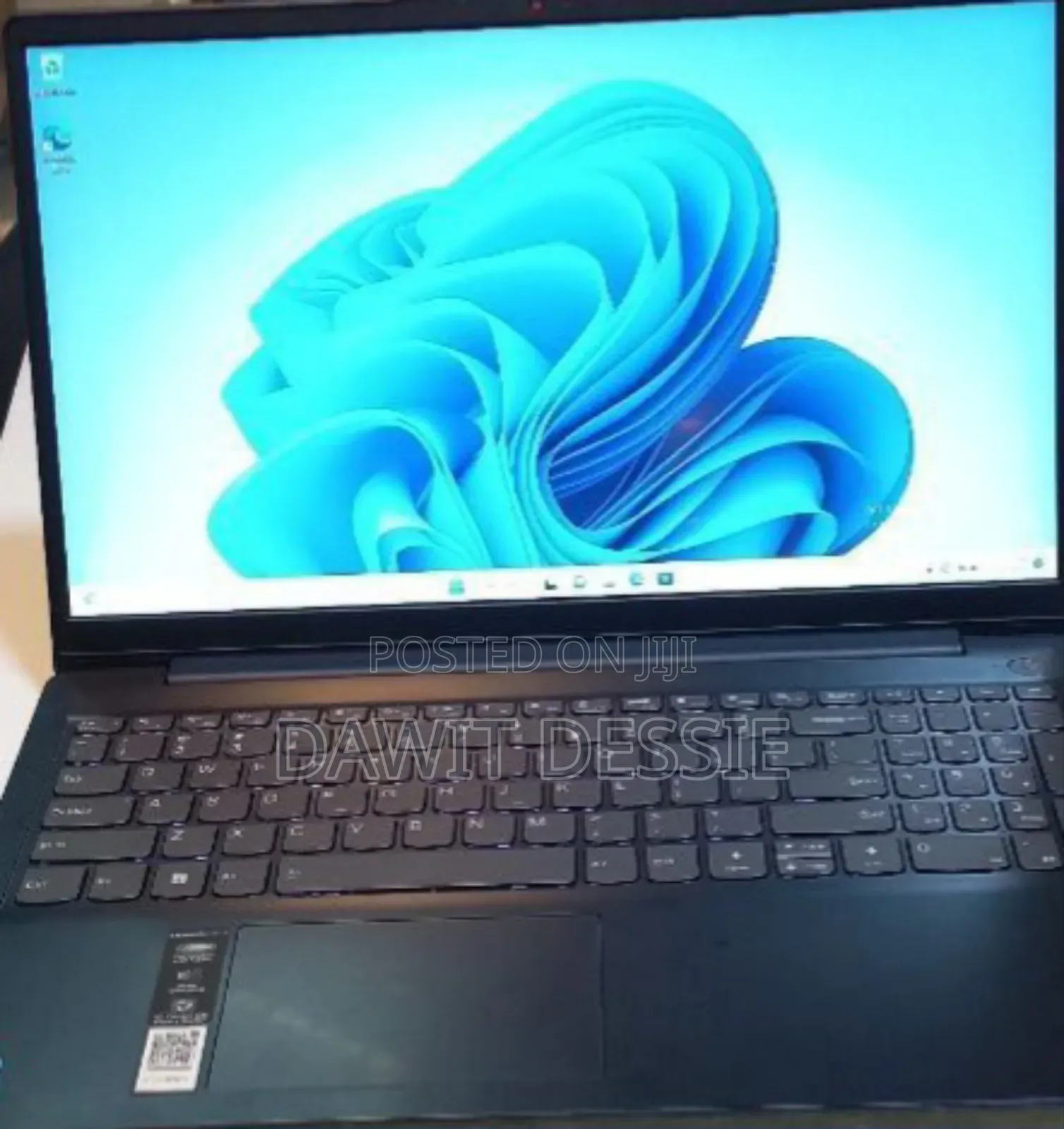 New Laptop Lenovo 8GB Intel Core I3 SSD 256GB