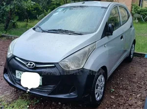 Hyundai Eon 2014 Silver