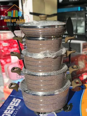 Photo - Momcoc Non-Stick Cookware