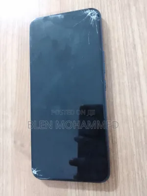 Photo - Tecno Spark 8C 64 GB Blue