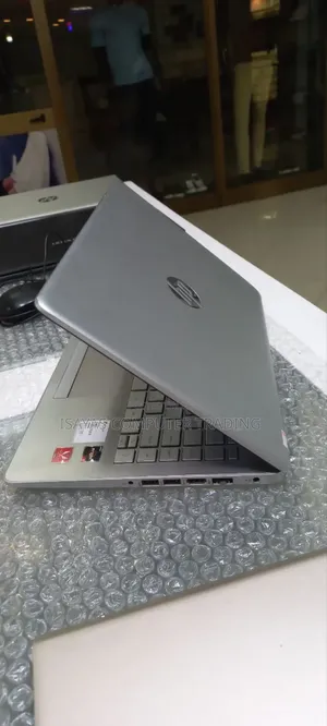 New Laptop HP Stream Notebook 8GB AMD Ryzen 3 SSD 512GB