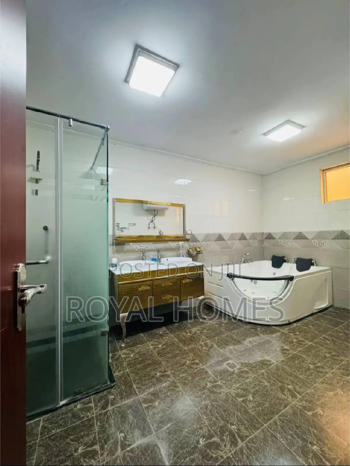 Furnished 6bdrm Villa in Jh Simex Real Estate, Bole for sale