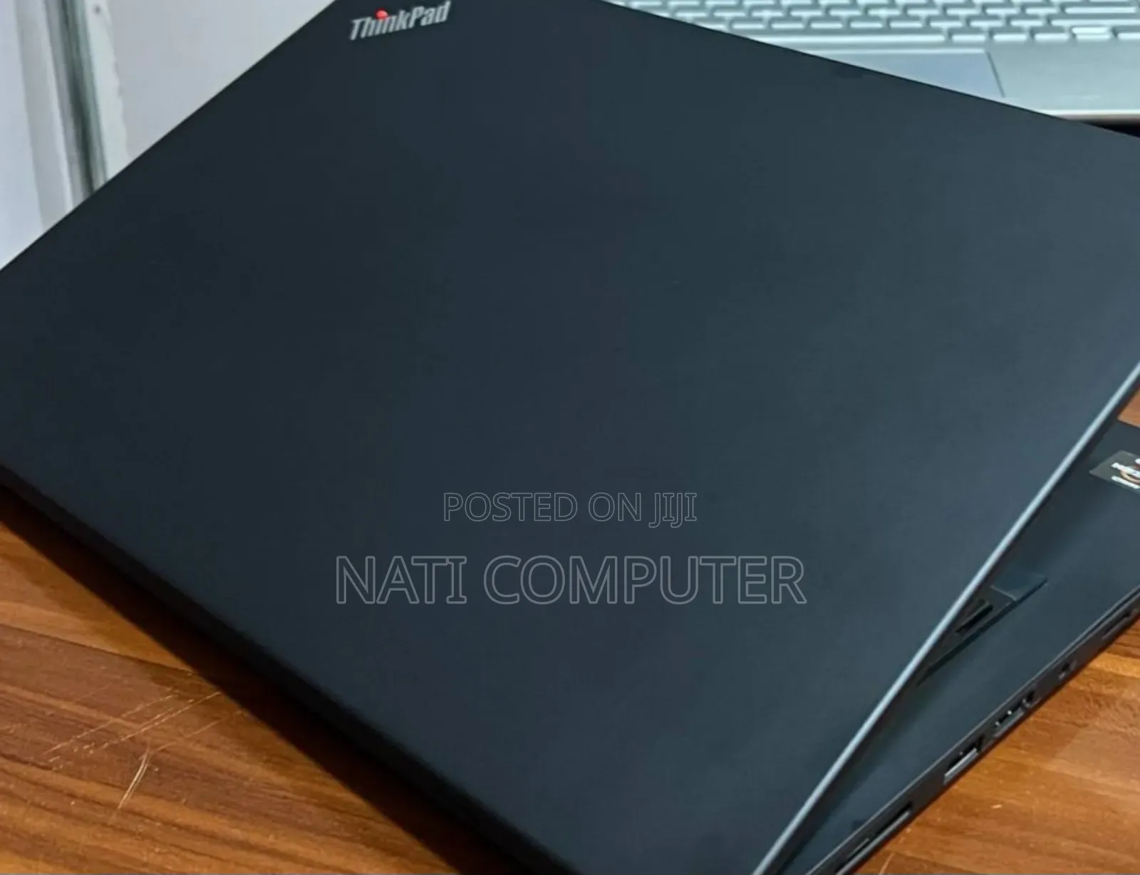 New Laptop Lenovo Legion 5 8GB AMD Ryzen 5 SSD 256GB