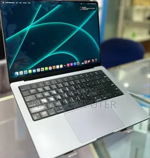 New Laptop Apple MacBook Pro M1 32GB Intel Core I9 SSD 1T