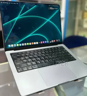 New Laptop Apple MacBook Pro M1 32GB Intel Core I9 SSD 1T