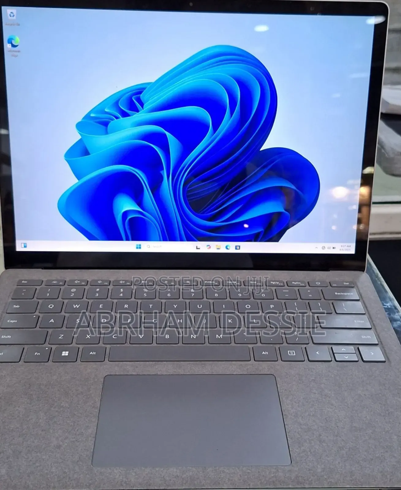 New Laptop Microsoft Surface 16GB Intel Core I7 SSD 512GB