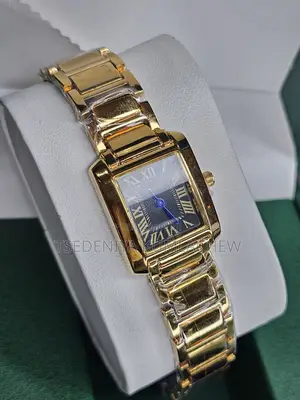 Carteir Brand Stainless Steel Golden Color Ladies Hand Watch