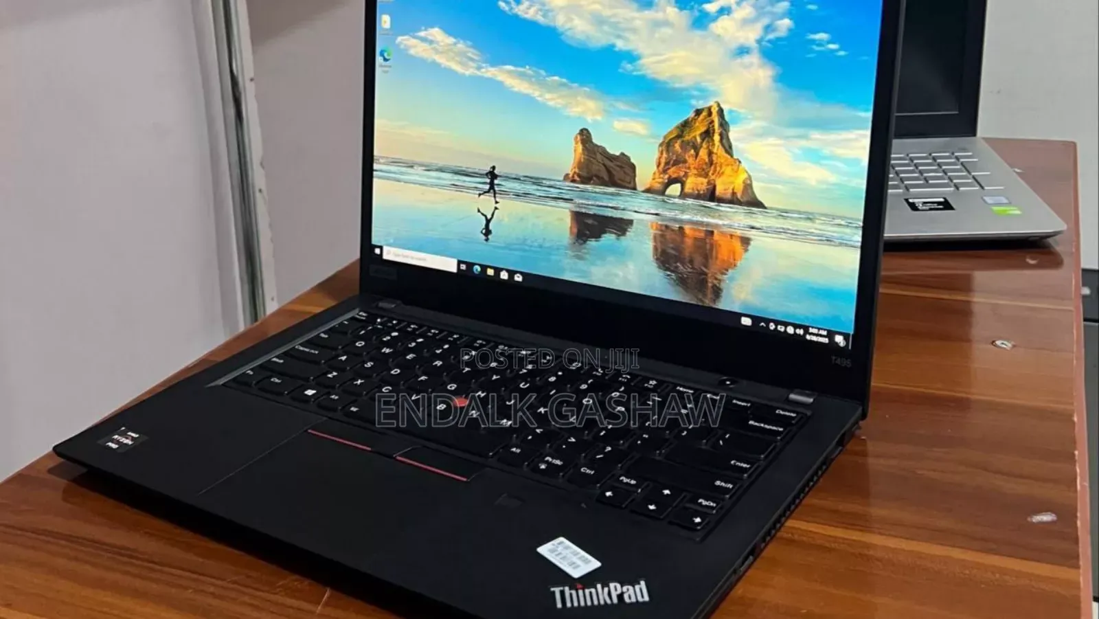 New Laptop Lenovo ThinkPad T495s 16GB AMD Ryzen 5 SSD 512GB