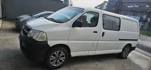 Toyota HiAce 2011 White