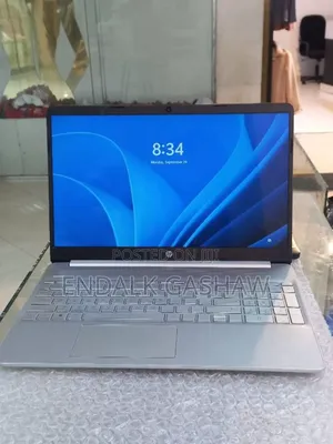 New Laptop HP Stream Notebook 8GB Intel Core I5 SSD 1T