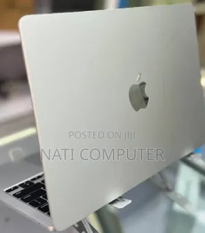 New Apple MacBook Air 2025 M4 13-Inch 16GB Intel Core I7 SSD 256GB