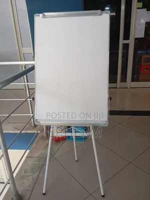 White Bord With Stand