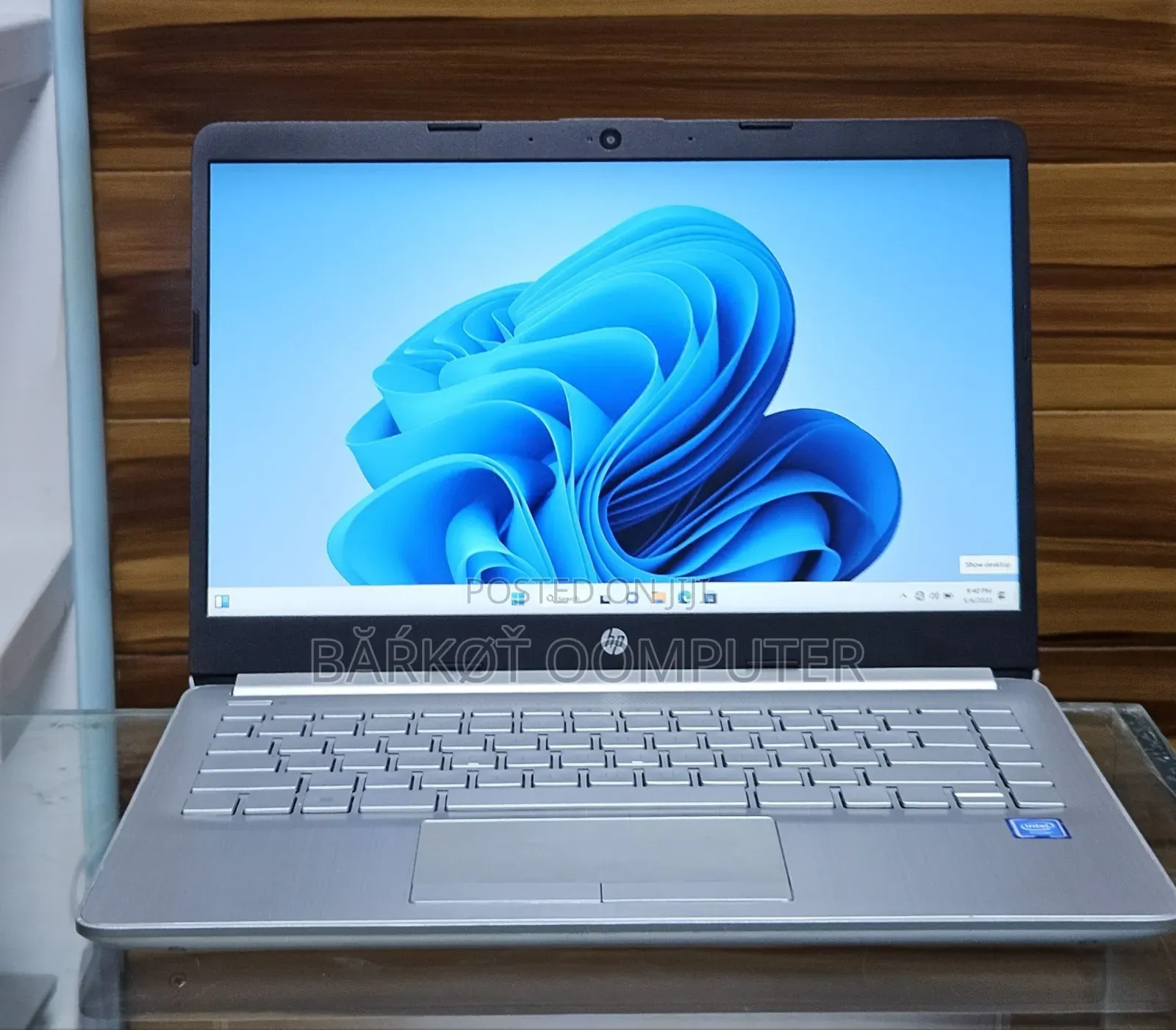 New Laptop HP EliteBook 840 8GB Intel SSD 640GB