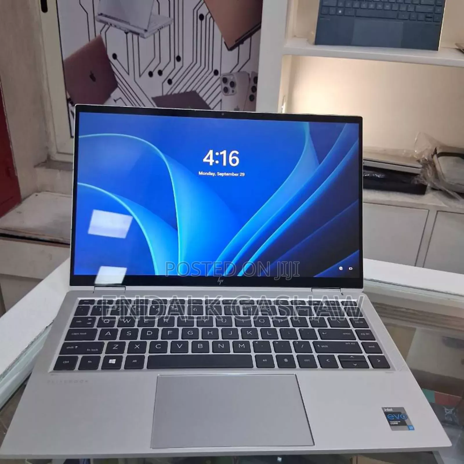 New Laptop HP EliteBook 1040 G8 16GB Intel Core I7 SSD 512GB