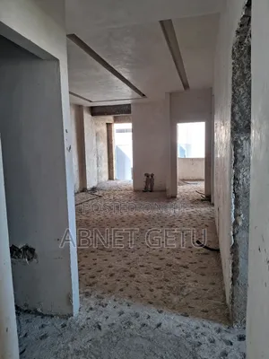 3bdrm Apartment in Jenboro, Bole for sale