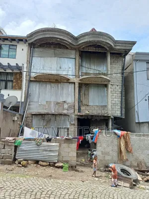 5bdrm House in Semit, Bole for sale