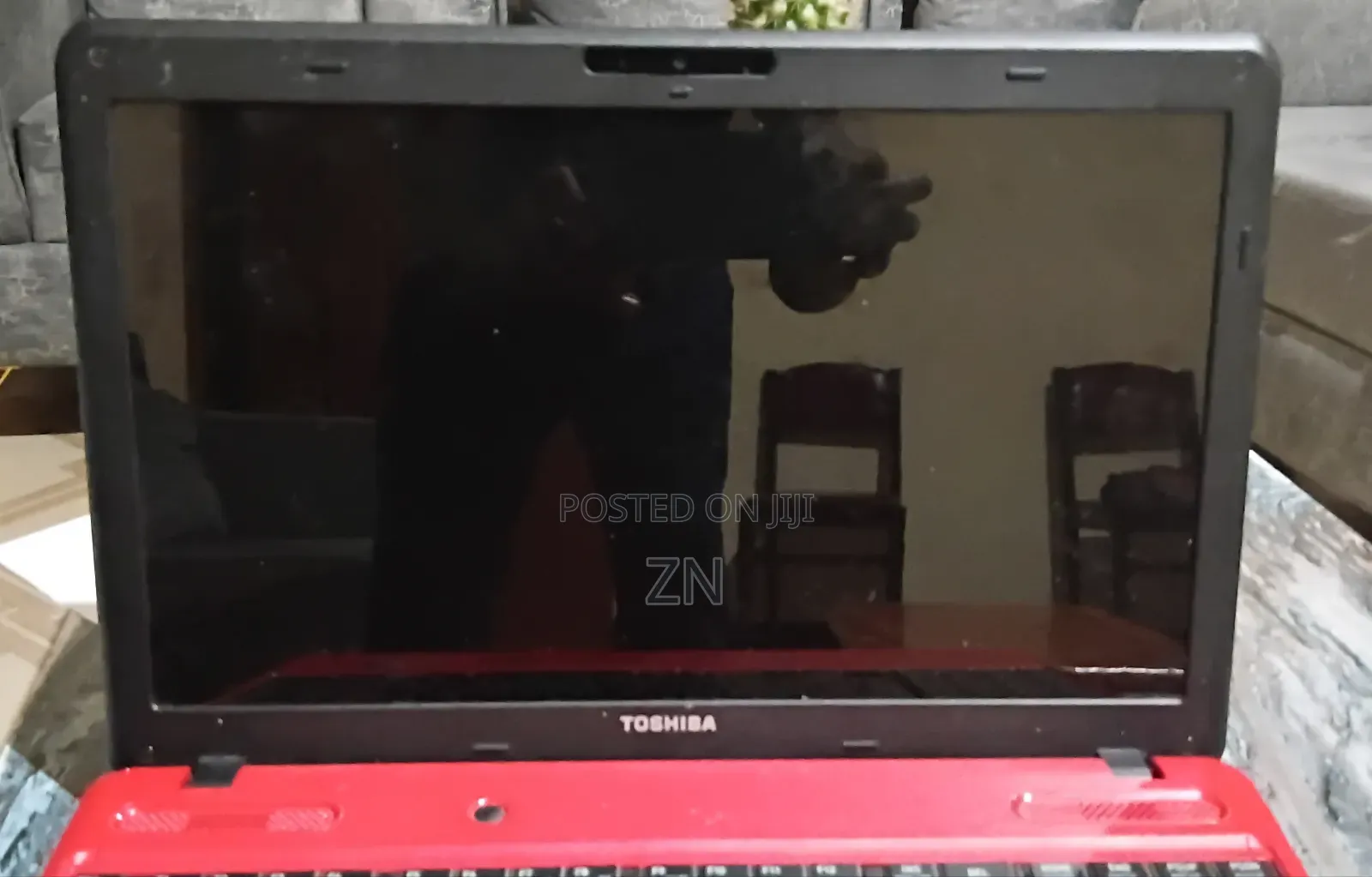 Laptop Toshiba 3GB Intel Core I3 HDD 1T