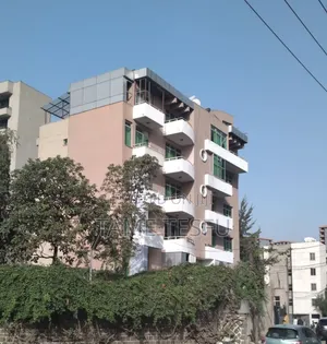 Furnished 10bdrm House in መገናኛ, Bole for sale