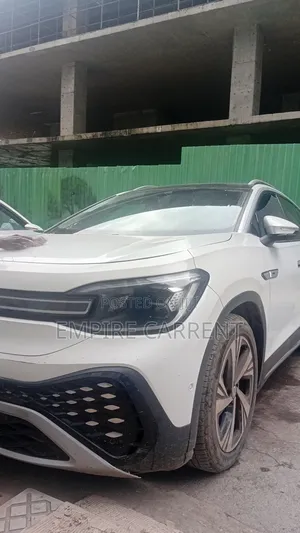 Volkswagen Id 6 for Rent