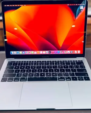 New Laptop Apple MacBook Pro 2017 8GB Intel Core I5 SSD 512GB